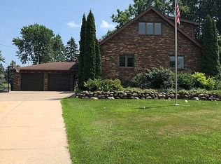457 Robert Ct, Seymour, WI 54165