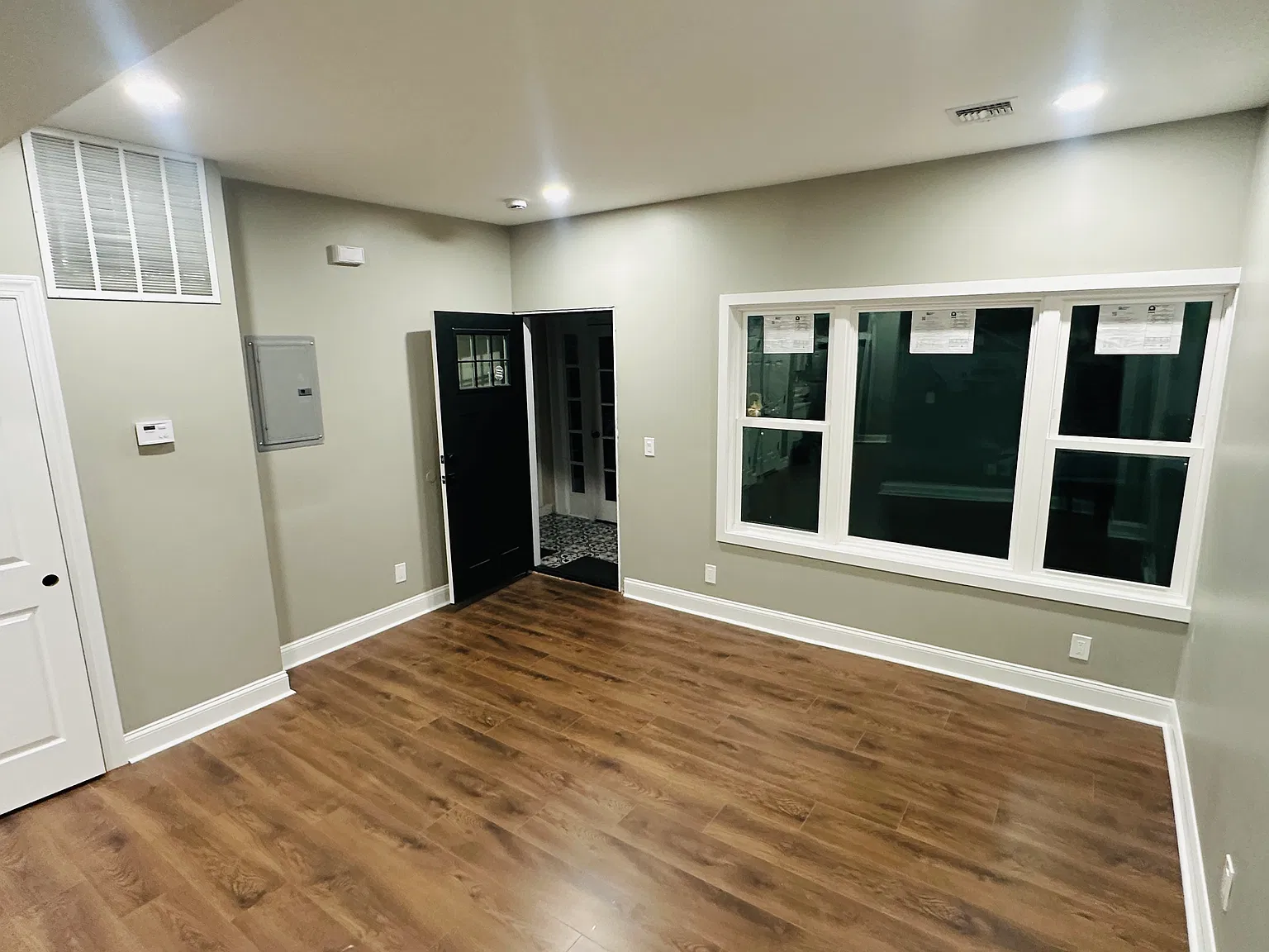 3 bed, 1200 sqft, $2,800 — Photo 4