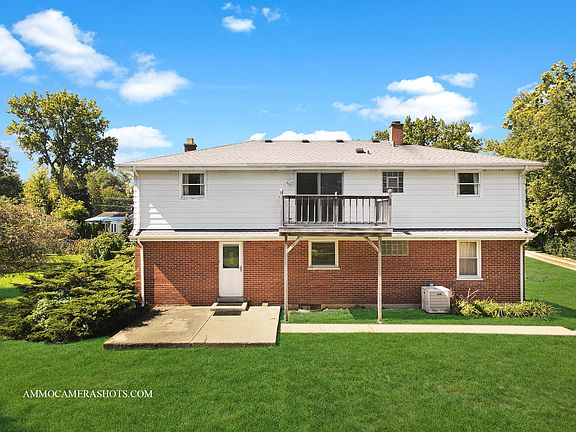 2nd image of 6N055 S Garden Ave