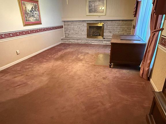 3rd image of 217 Madora Dr