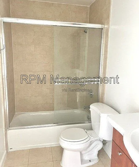 20327 Saticoy St #307 — Photo 8