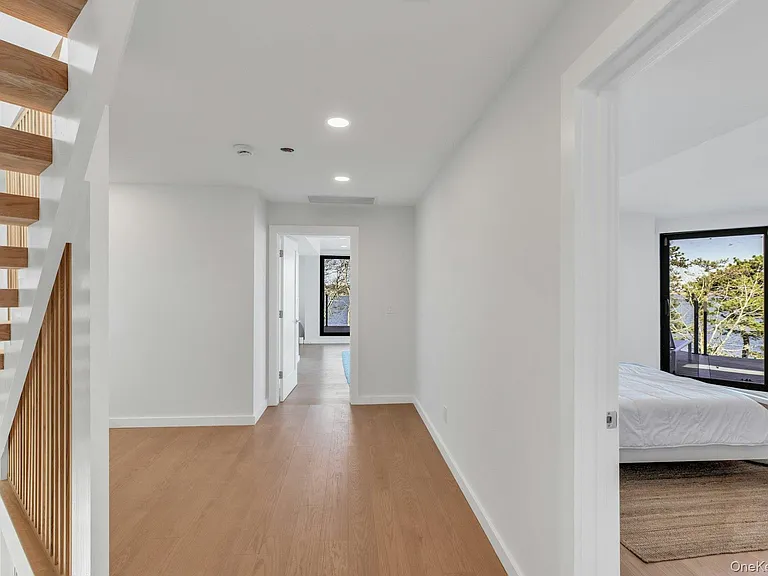 10 Bay View Dr — Photo 34