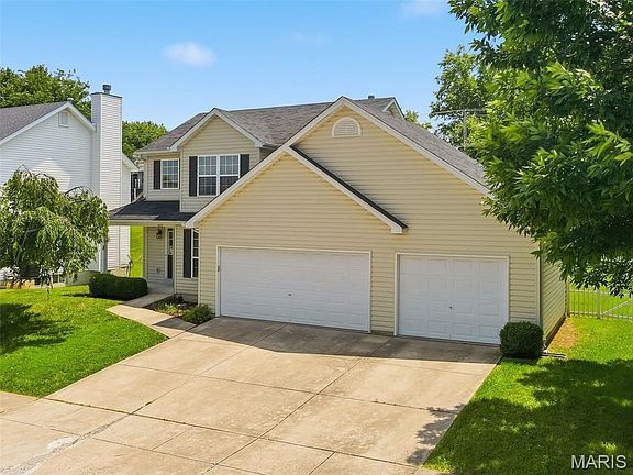2nd image of 1032 Golden Orchard Dr