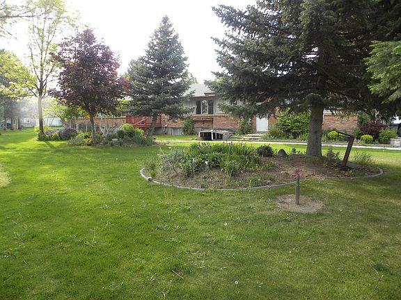 2nd image of 2300 S Charlotte Dr