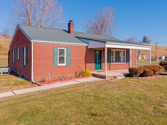 3rd image of 104 Pioneer Rd