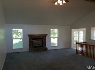 3 Summer Pointe Ct, O'Fallon, MO 63366
