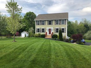 33 Orchard Hill Rd, Epping, NH 03042