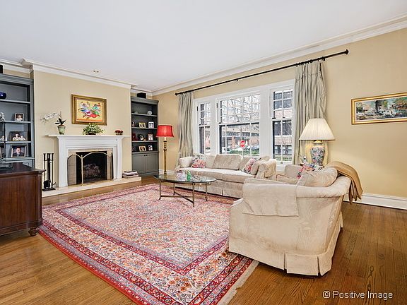 3rd image of 329 W Belden Ave #1