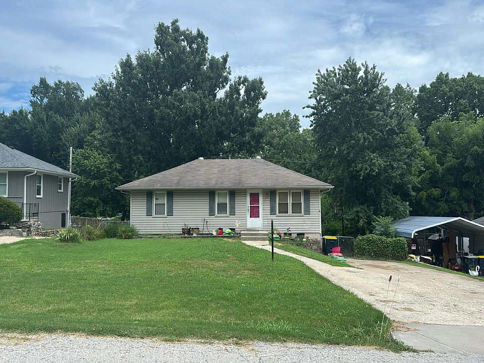 1st image of 3837 Windsor Rd