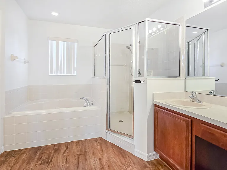 408 Eagle Dr — Photo 12