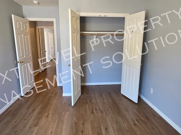 613 E Kimberly — Photo 21