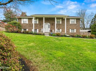 7205 Chartwell Rd, Knoxville, TN 37931
