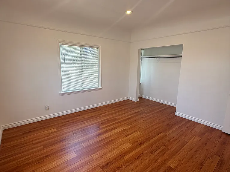 1010 Allen Ave #C — Photo 11