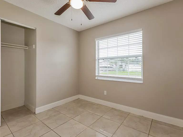 6624 N Cameron Ave — Photo 12
