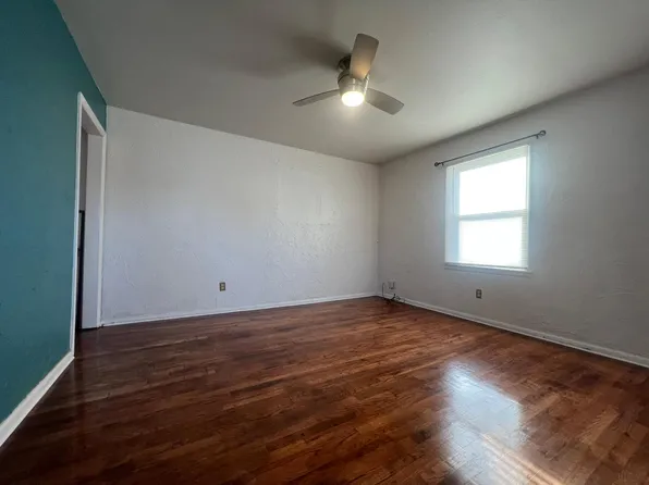 6112 NW 54th St, Oklahoma City, OK 73122