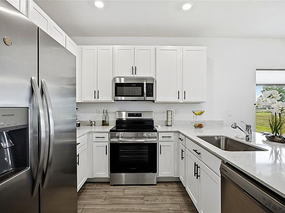 5th image of 4911 SW 81st Loop