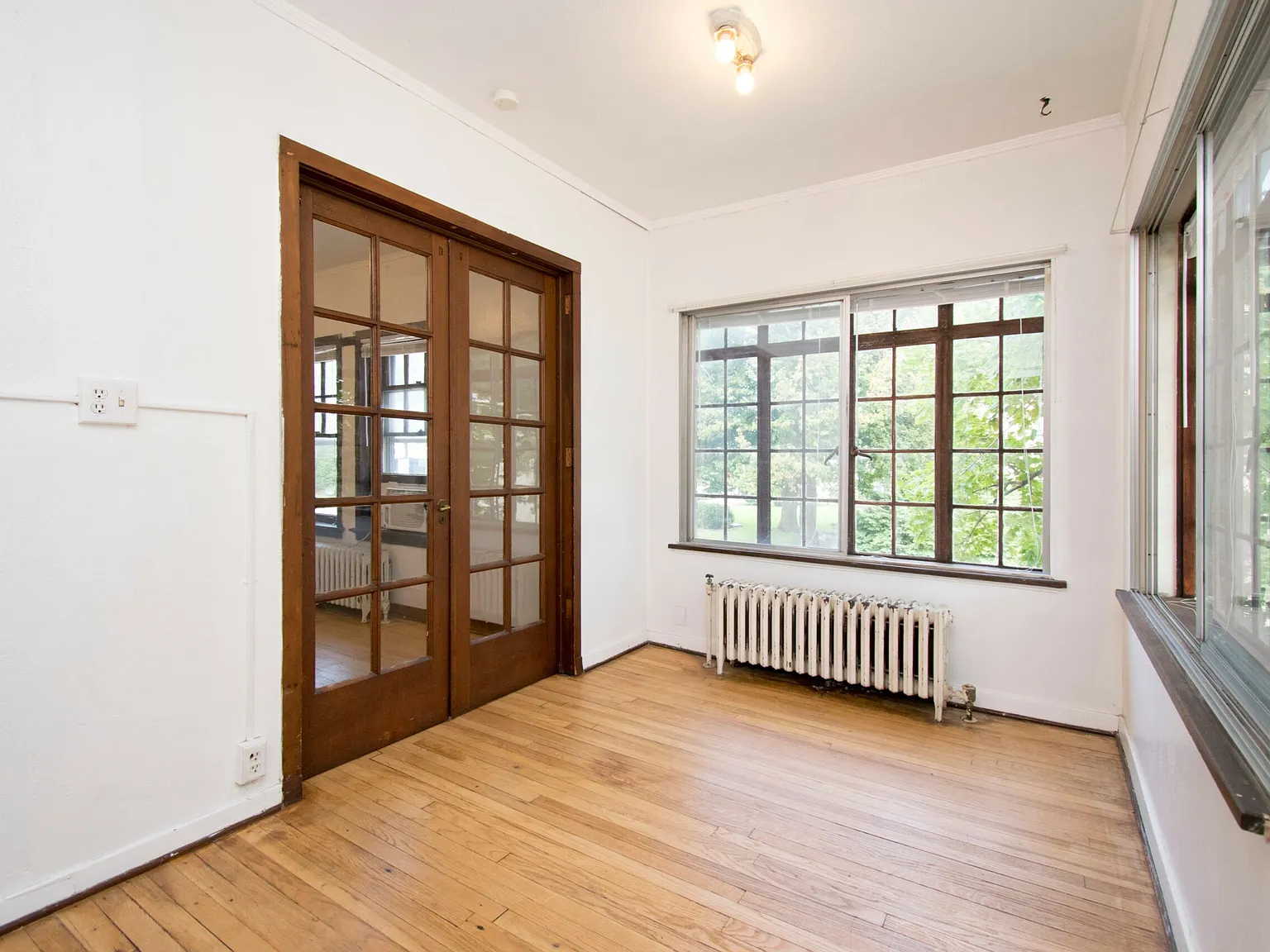 402RAC — Photo 3