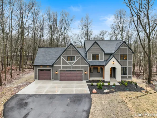 3727 Buttrick Ave SE, Ada, MI 49301