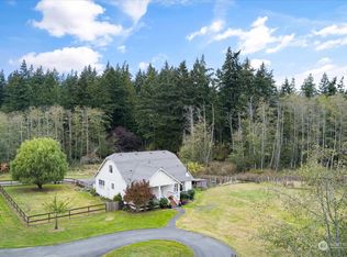 423 Dalton Rd, Coupeville, WA 98239