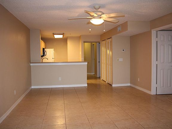 5th image of 110 Ocean Hollow Lane # Third Floor