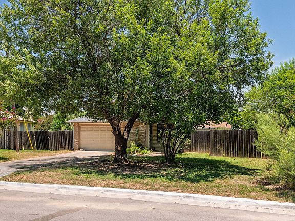 4th image of 1506 Ashwood Ct