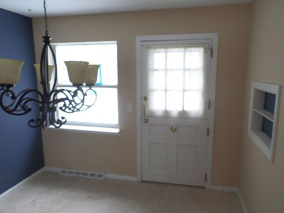 3rd image of 5 E Carriage Dr #5