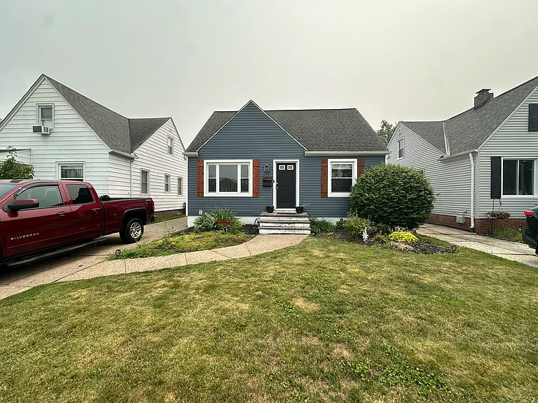 6711 Farnsworth Dr — Photo 4