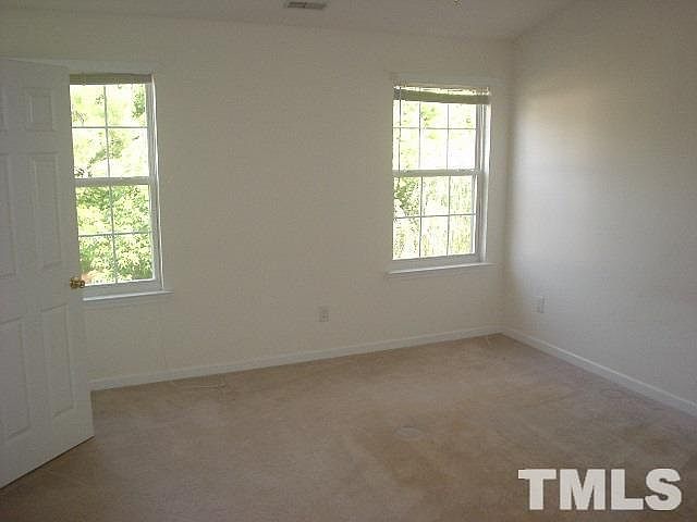 2nd image of 105 Gables Gate Ct