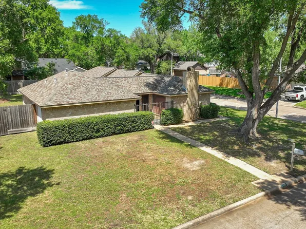 14902 Beechmoor Dr, Houston, TX 77095