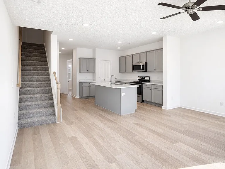 9147 Rolling Stone Way — Photo 6