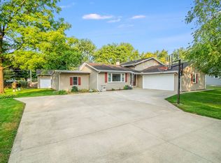 24138 S Sandpiper Dr, Channahon, IL 60410