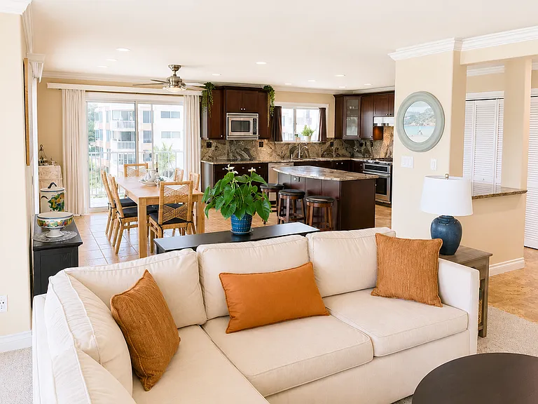 4747 Marina Dr #15 — Photo 9