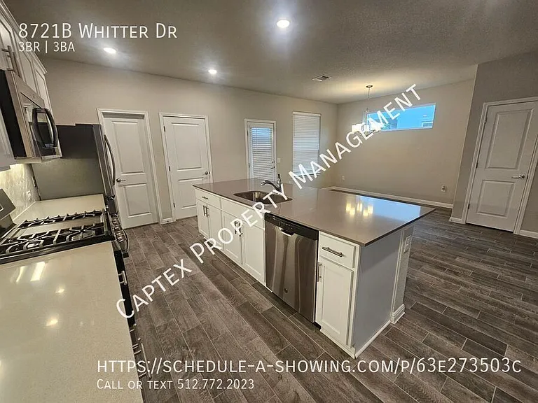 8721B Whitter Dr — Photo 8