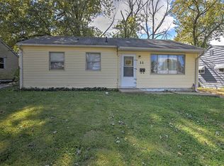 11 7th Dr, Decatur, IL 62521