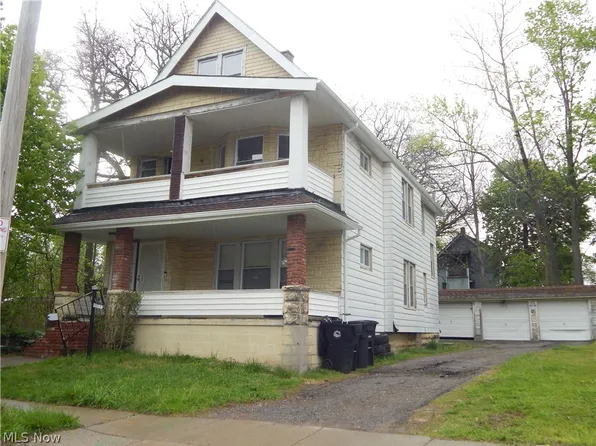 1095 E 113th St, Cleveland, OH 44108