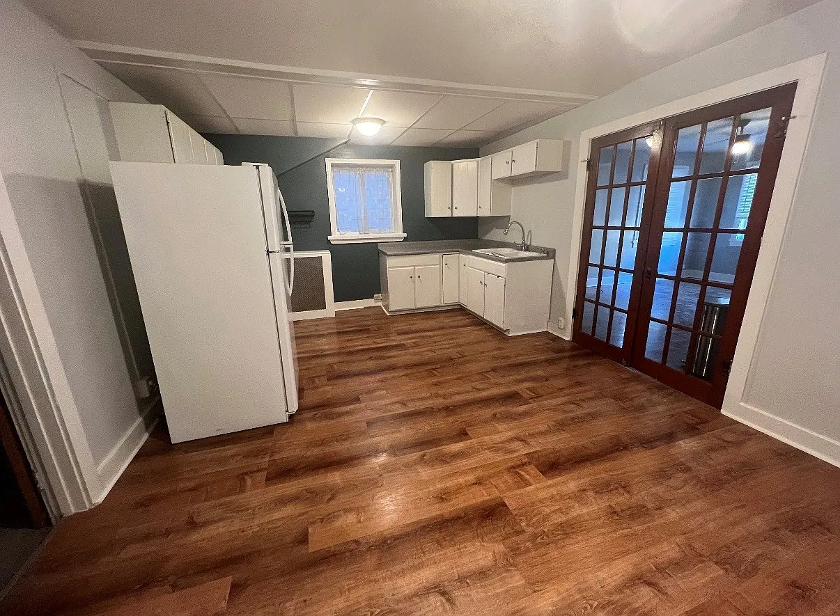 1 bed, $1,000 — Photo 4