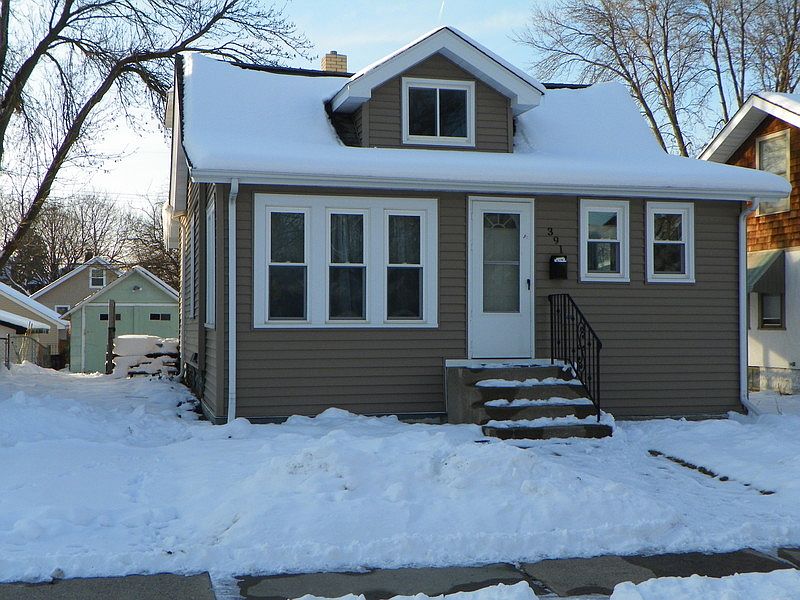 1st image of 391 Saratoga St S