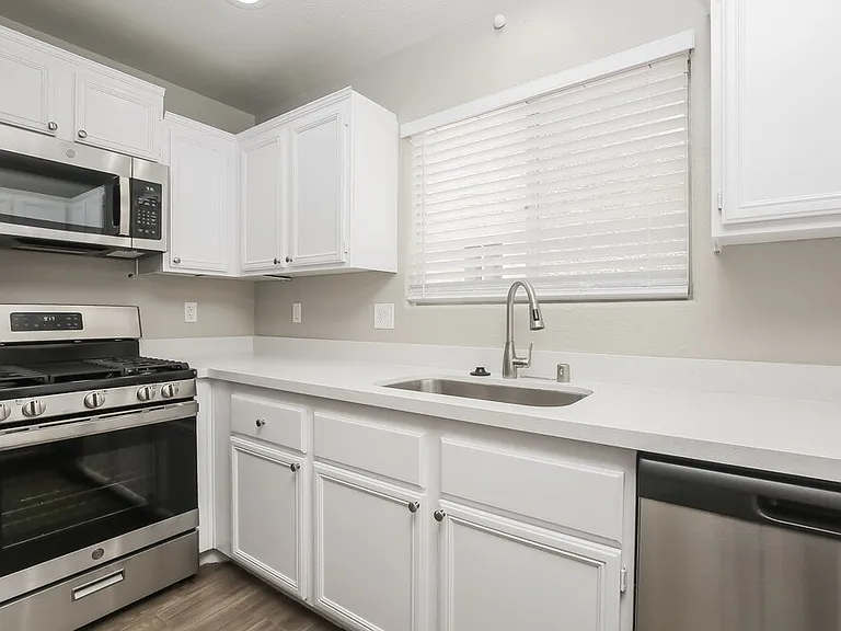 5468 Mercantile St — Photo 8