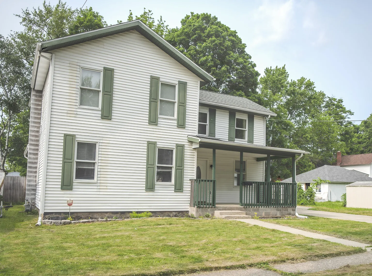 611 South St photo 1