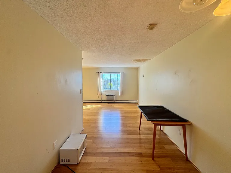474 Broadway — Photo 2