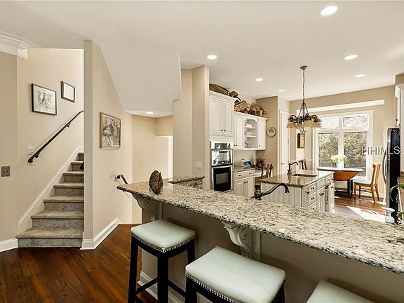 5th image of 44 Fuller Pointe Dr
