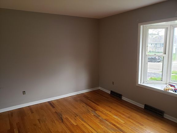 2nd image of 6920 Ardelle Dr