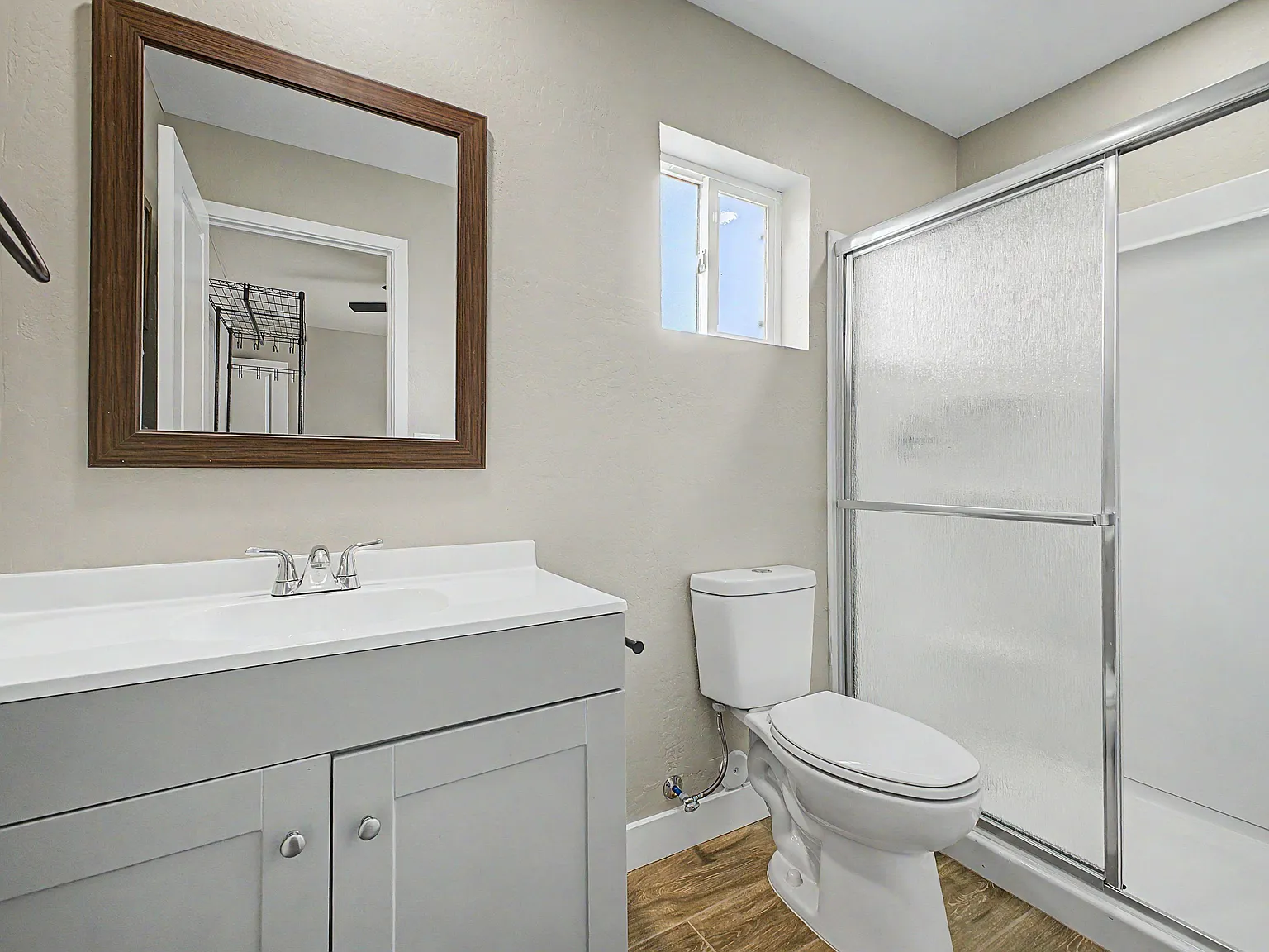 4 bed, 5.0 bath, 2144 sqft, $1,109 — Photo 2