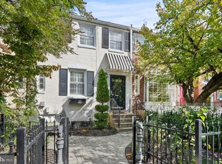 1121 Powhatan St, Alexandria, VA 22314