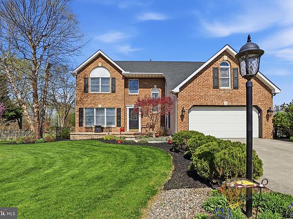2nd image of 117 Wheaton Dr
