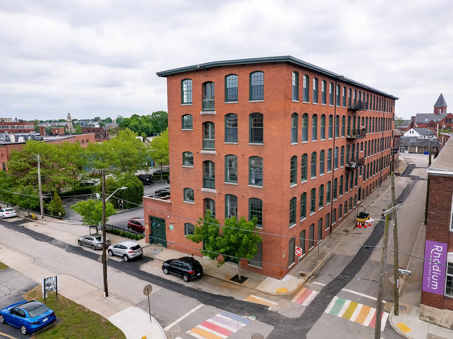 1 bed, 950 sqft, $2,350 — Photo 4