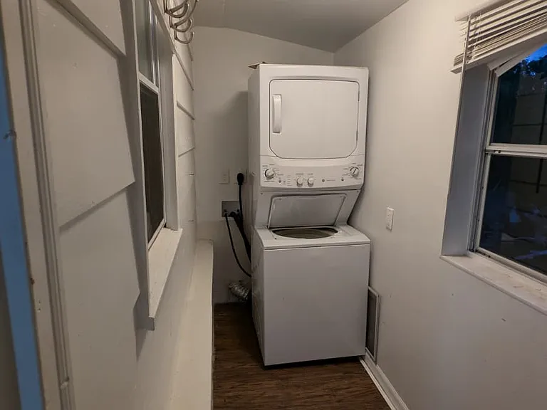 1223 Frederick St #2 — Photo 4