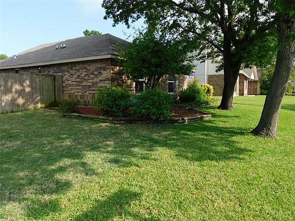 2nd image of 4622 Horizon Dr