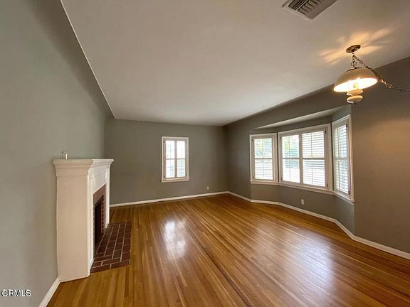 2nd image of 13 Halsted Cir