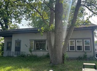 3258 Hickory Grove Ave, Racine, WI 53403